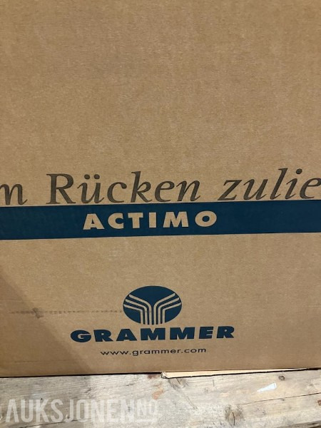 NYTT/UBRUKT GRAMMER SITZOBERT S722 ACTIMO SETE - LUFT. - Equipamento por Máquina de construção: foto 2 NYTT/UBRUKT GRAMMER SITZOBERT S722 ACTIMO SETE - LUFT. - Equipamento por Máquina de construção: foto 2