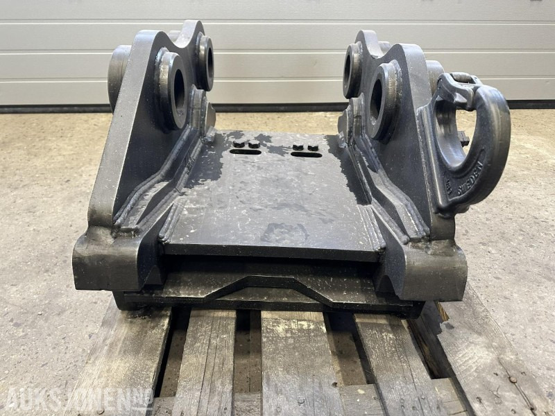 UBRUKT Götene Hydraulisk HK-feste G90 - Equipamento por Máquina de construção: foto 3 UBRUKT Götene Hydraulisk HK-feste G90 - Equipamento por Máquina de construção: foto 3