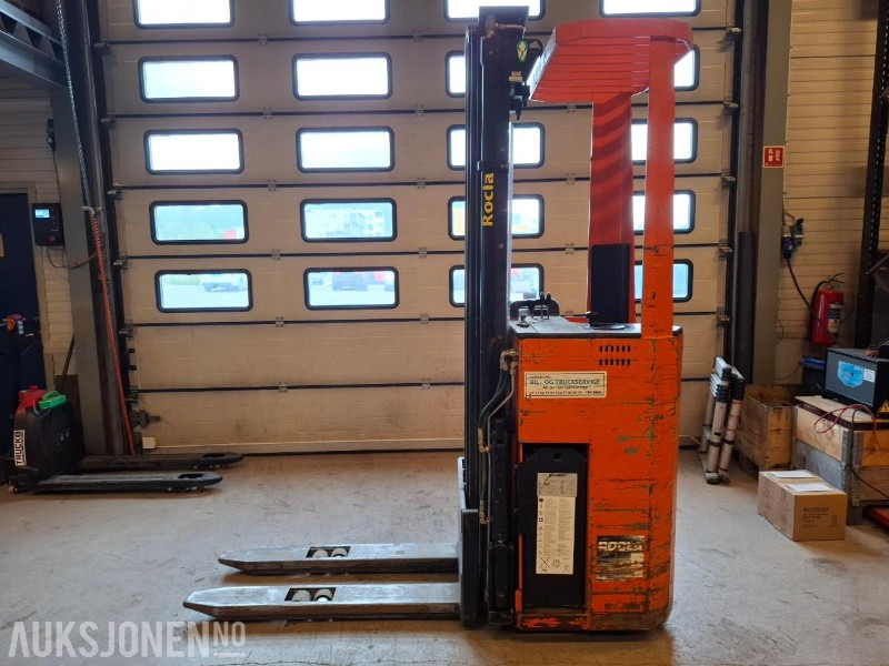 Equipamento de movimentação 2000 Rocla TTS12 TREV5400 - 1,2 TONNS STÅSTABLER: foto 1