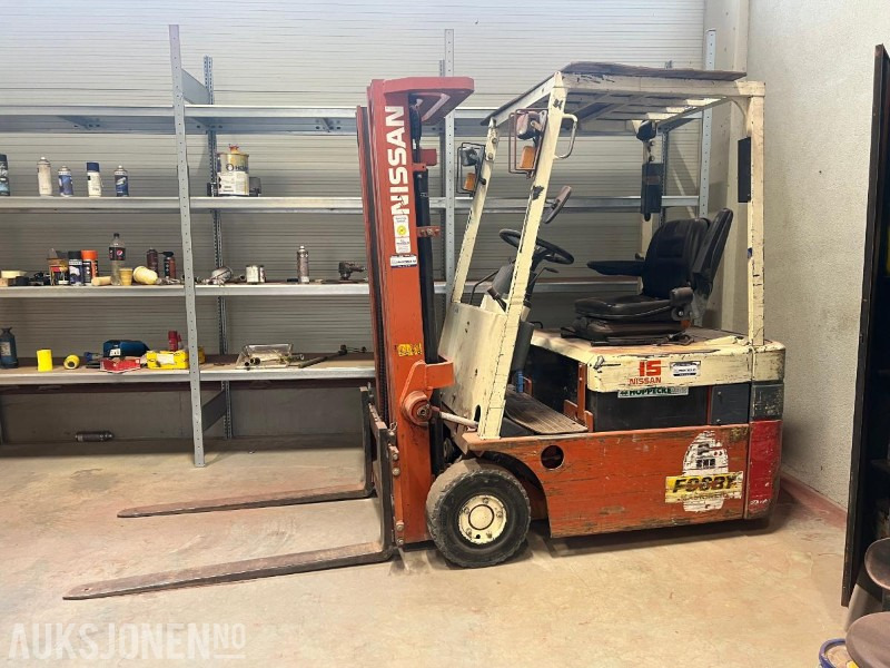 Nissan Gaffeltruck - Rep.objekt. - Equipamento de movimentação: foto 1 Nissan Gaffeltruck - Rep.objekt. - Equipamento de movimentação: foto 1