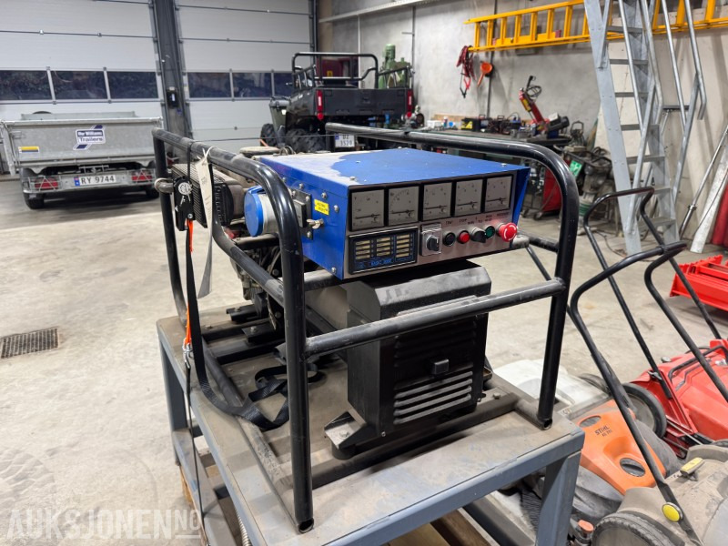 1990 Nødstrømsaggregat Ruggerini / Genetech 15 kVA – driftssikkert dieselaggregat - Equipamento industrial: foto 5 1990 Nødstrømsaggregat Ruggerini / Genetech 15 kVA – driftssikkert dieselaggregat - Equipamento industrial: foto 5