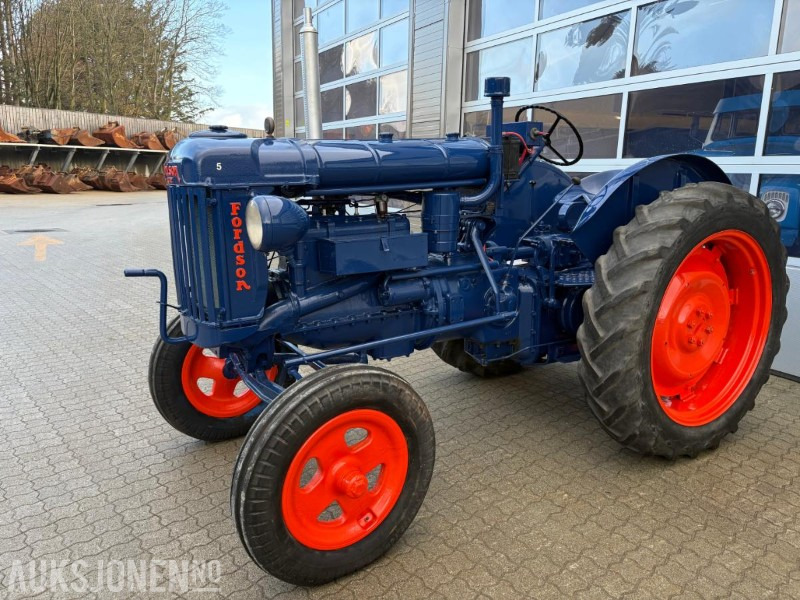Ford Fordson-Stegamajor E27N - Trator: foto 2 Ford Fordson-Stegamajor E27N - Trator: foto 2