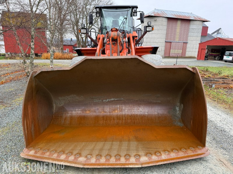 Hitachi ZW 310-6 Lite timer etter alder - kun 4242t - Pá carregadora de rodas: foto 2 Hitachi ZW 310-6 Lite timer etter alder - kun 4242t - Pá carregadora de rodas: foto 2