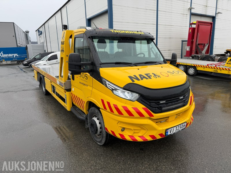 Iveco Daily 70C18 Bergingsbil – 2023-modell - bare gått 98 182 km - Carro de bombeiro: foto 2 Iveco Daily 70C18 Bergingsbil – 2023-modell - bare gått 98 182 km - Carro de bombeiro: foto 2