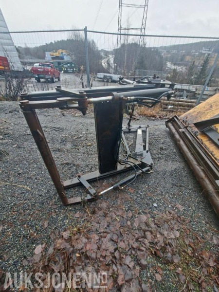 1999 Astor A 450 frontlaster / lesseapparat - Máquina agrícola: foto 2 1999 Astor A 450 frontlaster / lesseapparat - Máquina agrícola: foto 2