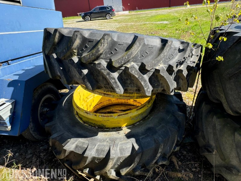 2010 tvillinghjul 460/85R38 - Máquina agrícola: foto 5 2010 tvillinghjul 460/85R38 - Máquina agrícola: foto 5