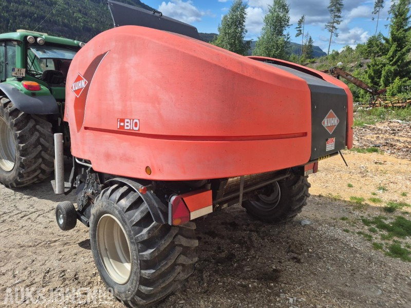 2014 Kuhn i-BIO Rundballepresse, ISOBUS - Máquina agrícola: foto 5 2014 Kuhn i-BIO Rundballepresse, ISOBUS - Máquina agrícola: foto 5