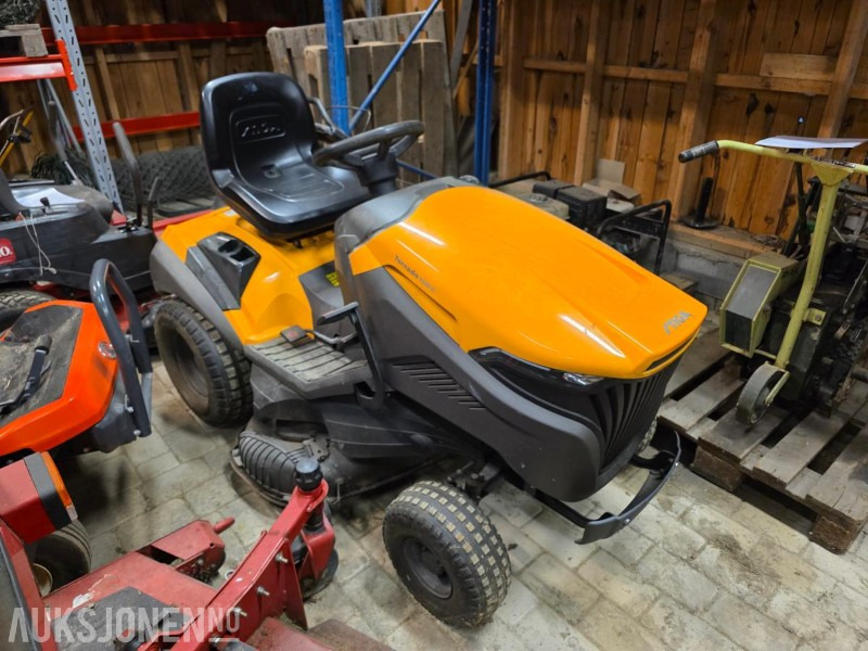 2017 Stiga Tornado 4108 H – traktorklipper - Máquina agrícola: foto 2 2017 Stiga Tornado 4108 H – traktorklipper - Máquina agrícola: foto 2