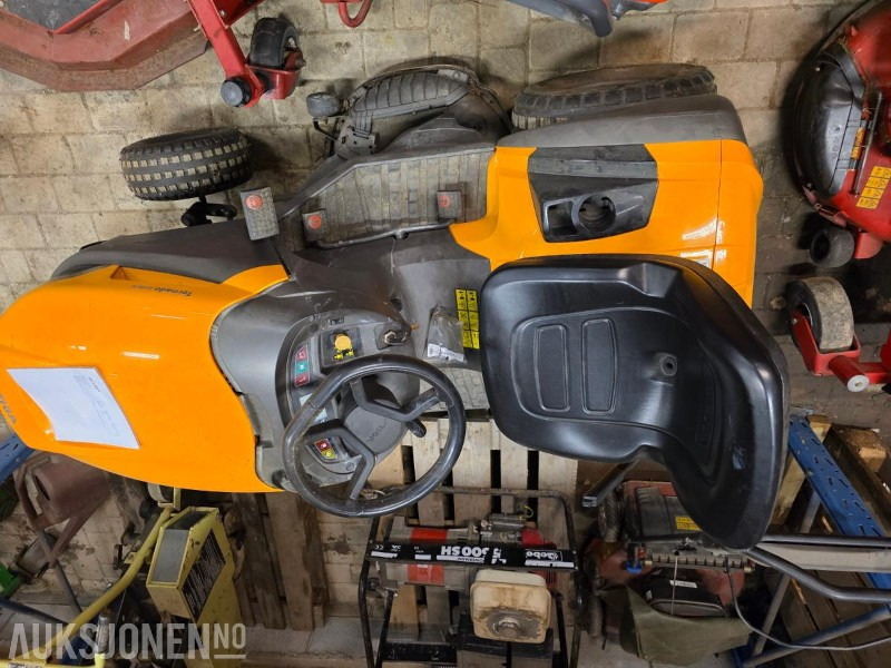 2017 Stiga Tornado 4108 H – traktorklipper - Máquina agrícola: foto 4 2017 Stiga Tornado 4108 H – traktorklipper - Máquina agrícola: foto 4