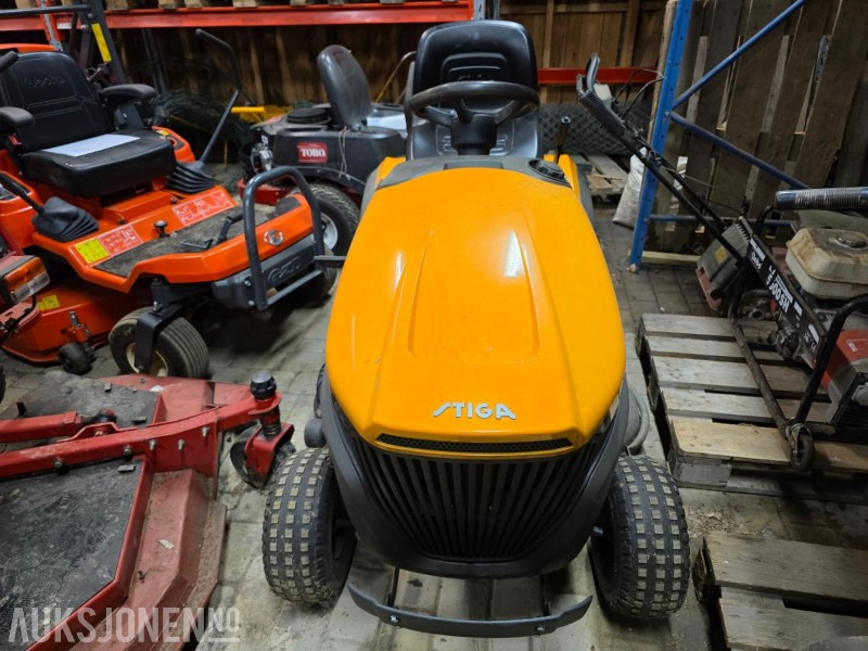 2017 Stiga Tornado 4108 H – traktorklipper - Máquina agrícola: foto 1 2017 Stiga Tornado 4108 H – traktorklipper - Máquina agrícola: foto 1