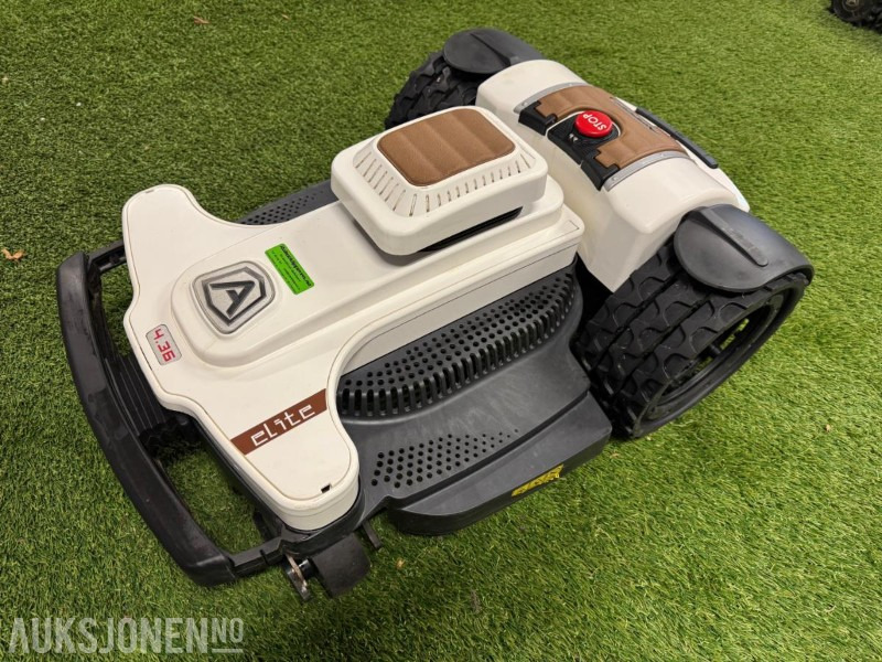 2023 Ambrogio 4.36 Ultra Elite Premium DEMOMASKIN - Robotgressklipper - Máquina agrícola: foto 1 2023 Ambrogio 4.36 Ultra Elite Premium DEMOMASKIN - Robotgressklipper - Máquina agrícola: foto 1