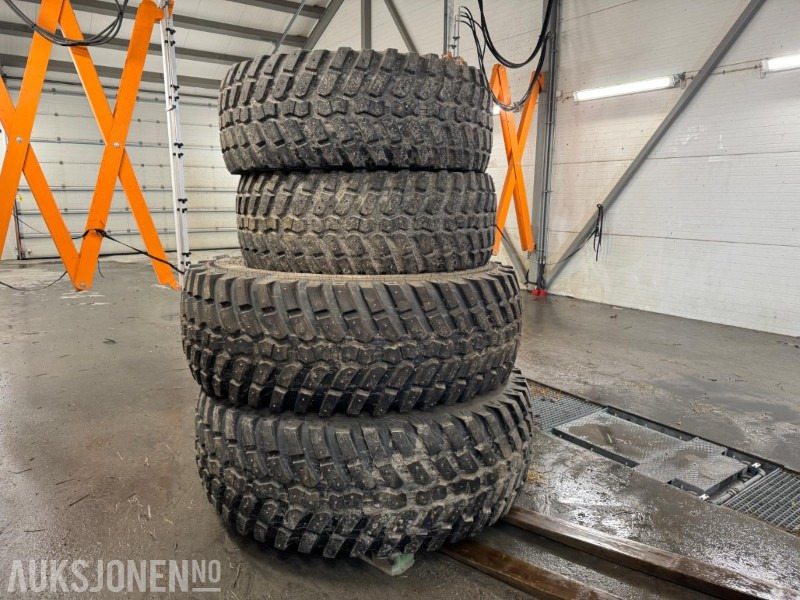 Alliance Multiuse 550 industri vinterhjul til John Deere 540/65 R30 + 650/65 R42 - Máquina agrícola: foto 1 Alliance Multiuse 550 industri vinterhjul til John Deere 540/65 R30 + 650/65 R42 - Máquina agrícola: foto 1