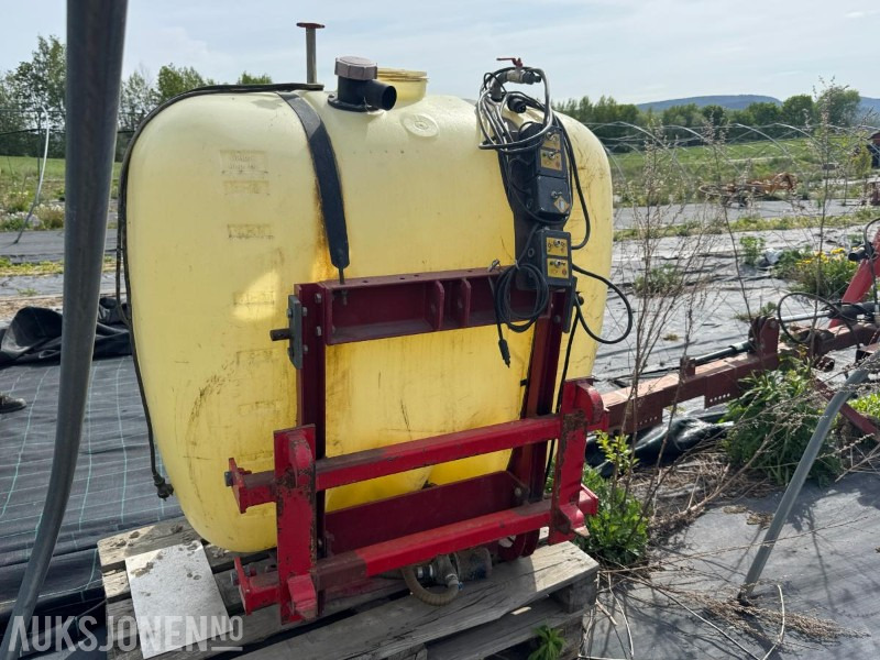 Hardi tank til landbrukssprøyte / 600L - Máquina agrícola: foto 2 Hardi tank til landbrukssprøyte / 600L - Máquina agrícola: foto 2