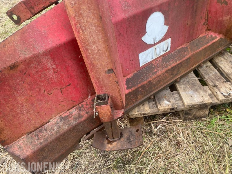 Hydromann 2100 snøfreser med hydraulisk sving på tuten - Máquina agrícola: foto 2 Hydromann 2100 snøfreser med hydraulisk sving på tuten - Máquina agrícola: foto 2