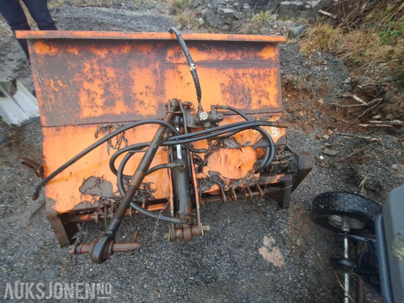 Hydromann 300-SL hydraulisk strøkasse / sand- og saltspreder - Máquina agrícola: foto 1 Hydromann 300-SL hydraulisk strøkasse / sand- og saltspreder - Máquina agrícola: foto 1