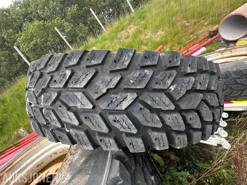 Nokian Hakkapelitta - Vinterhjul til JCB Fastrac 8310 - Máquina agrícola: foto 4 Nokian Hakkapelitta - Vinterhjul til JCB Fastrac 8310 - Máquina agrícola: foto 4