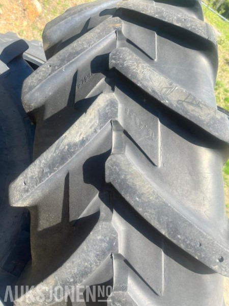 Michelin Traktor dekk 380/85R28 og 460/85R38 - Pneu por Máquina agrícola: foto 3 Michelin Traktor dekk 380/85R28 og 460/85R38 - Pneu por Máquina agrícola: foto 3