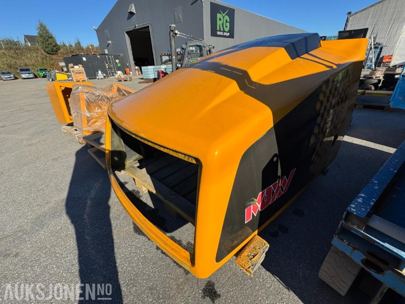 Moxy MT41 panser og side kasser med lokk. - Equipamento de construção: foto 2 Moxy MT41 panser og side kasser med lokk. - Equipamento de construção: foto 2