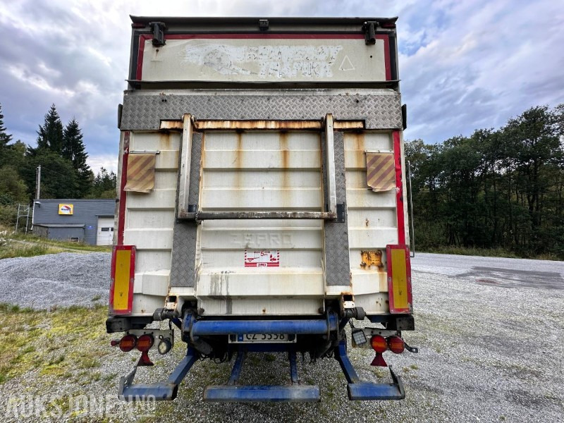 2014 Schmitz CARGOBULL SKO 20/LZG-13.4 FP 80/45 med lift - Reboque: foto 4 2014 Schmitz CARGOBULL SKO 20/LZG-13.4 FP 80/45 med lift - Reboque: foto 4