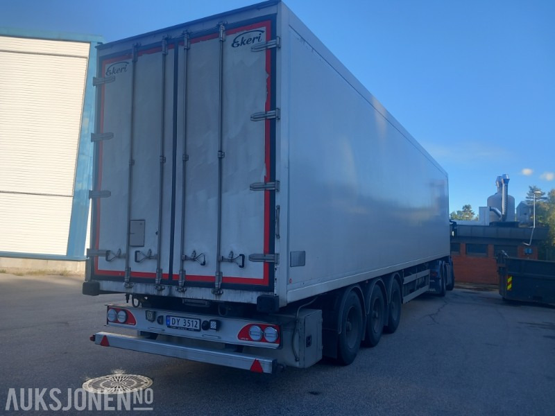 2018 Ekeri 3 akslet semitrailer kjølesemi m/ hel sideåpning - Reboque: foto 2 2018 Ekeri 3 akslet semitrailer kjølesemi m/ hel sideåpning - Reboque: foto 2