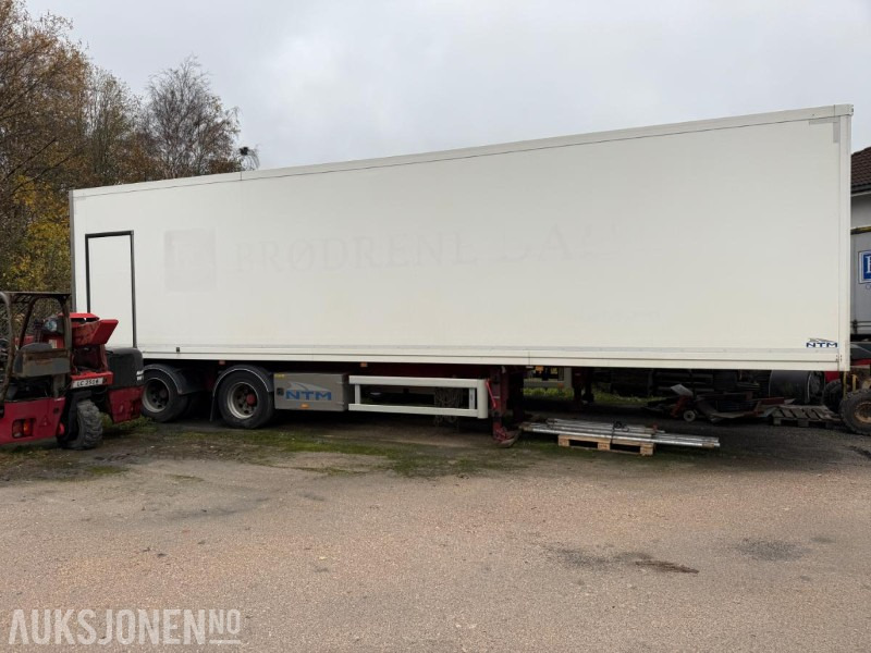 NTM lukket skaptralle m/full sideåpning og truckfester - 28 paller. - Reboque: foto 1 NTM lukket skaptralle m/full sideåpning og truckfester - 28 paller. - Reboque: foto 1
