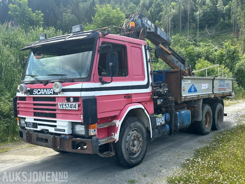 Scania P112H - Intercooler - 6X2 - Fastmontert kran med uttrekk og kurv - Tipp kasse - Camião grua: foto 1 Scania P112H - Intercooler - 6X2 - Fastmontert kran med uttrekk og kurv - Tipp kasse - Camião grua: foto 1