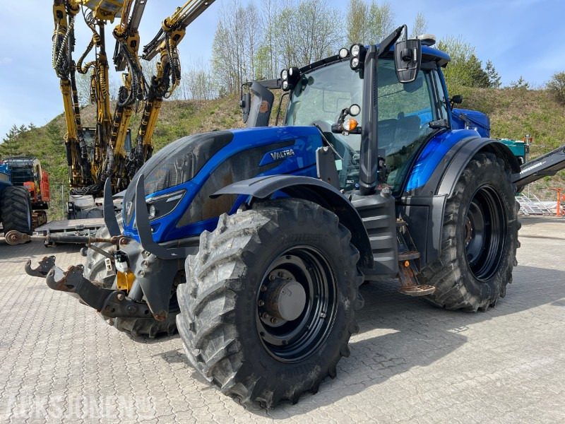 Valtra T234 m/fronthydraulikk,pto og brøytefeste - Trator: foto 2 Valtra T234 m/fronthydraulikk,pto og brøytefeste - Trator: foto 2