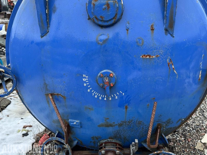 Vanntank på krokramme - Equipamento de construção: foto 5 Vanntank på krokramme - Equipamento de construção: foto 5