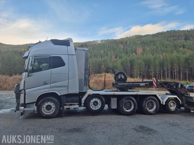 2017 Volvo FH 16 / 750, 8x4+2 Tungtrekker med 2019 Vang 3+1 akslet brønnhenger - Veículo municipal/ Especial: foto 2 2017 Volvo FH 16 / 750, 8x4+2 Tungtrekker med 2019 Vang 3+1 akslet brønnhenger - Veículo municipal/ Especial: foto 2