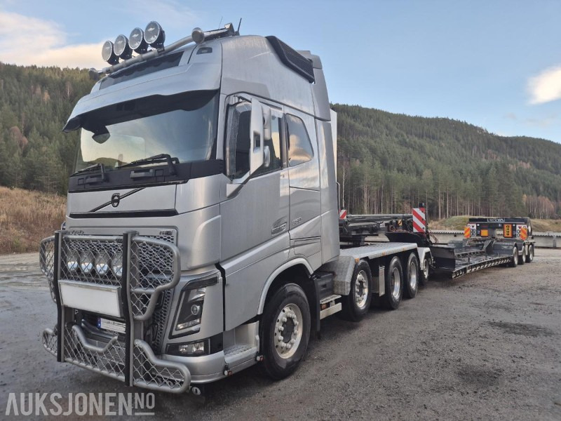 2017 Volvo FH 16 / 750, 8x4+2 Tungtrekker med 2019 Vang 3+1 akslet brønnhenger - Veículo municipal/ Especial: foto 1 2017 Volvo FH 16 / 750, 8x4+2 Tungtrekker med 2019 Vang 3+1 akslet brønnhenger - Veículo municipal/ Especial: foto 1