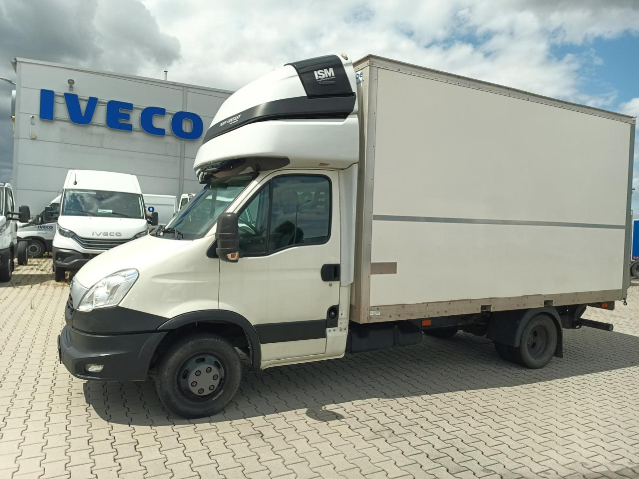 IVECO Daily 35C15 3,0l - Carrinha de contentor: foto 1 IVECO Daily 35C15 3,0l - Carrinha de contentor: foto 1