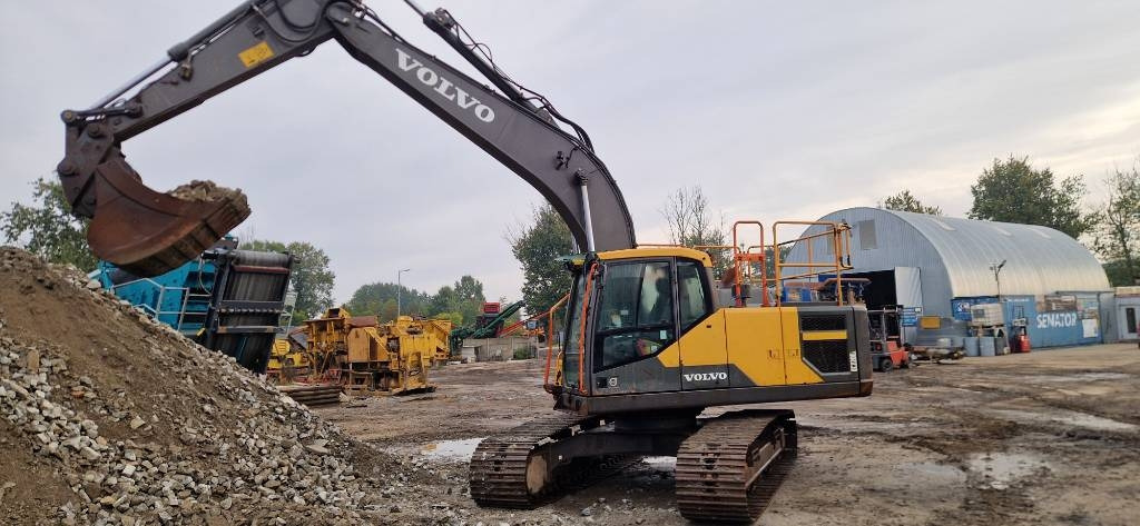 Volvo EC 220EL - Escavadora de rastos: foto 1 Volvo EC 220EL - Escavadora de rastos: foto 1