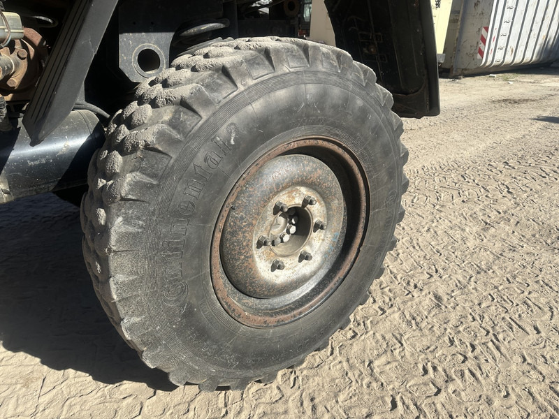 Veículo limpa-neves Mercedes-Benz Unimog U 1000 32.883km // ORIGINAL MILEAGE: foto 8