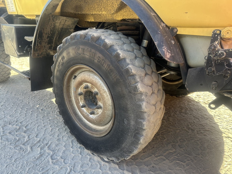Veículo limpa-neves Mercedes-Benz Unimog U 1000 32.883km // ORIGINAL MILEAGE: foto 10