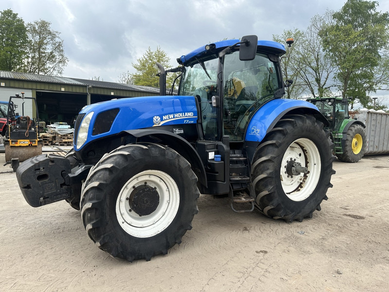 New Holland T7.235 - Trator: foto 1 New Holland T7.235 - Trator: foto 1