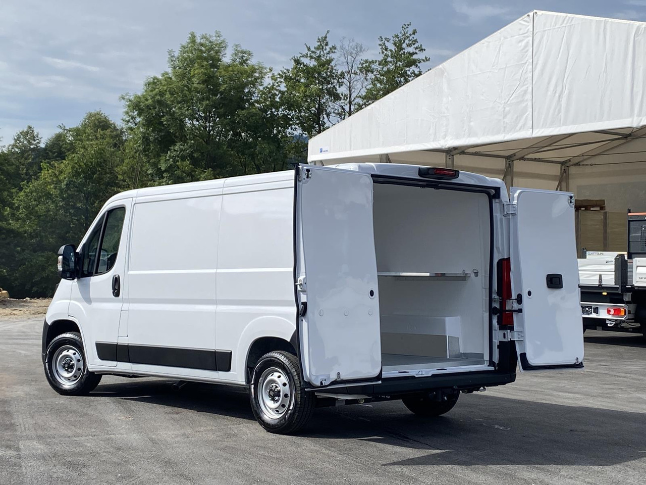 FIAT DUCATO L2H1 140PS | ISOLIERUNG OHNE KÜHLAGGREGAT - Carrinha frigorífica: foto 5 FIAT DUCATO L2H1 140PS | ISOLIERUNG OHNE KÜHLAGGREGAT - Carrinha frigorífica: foto 5