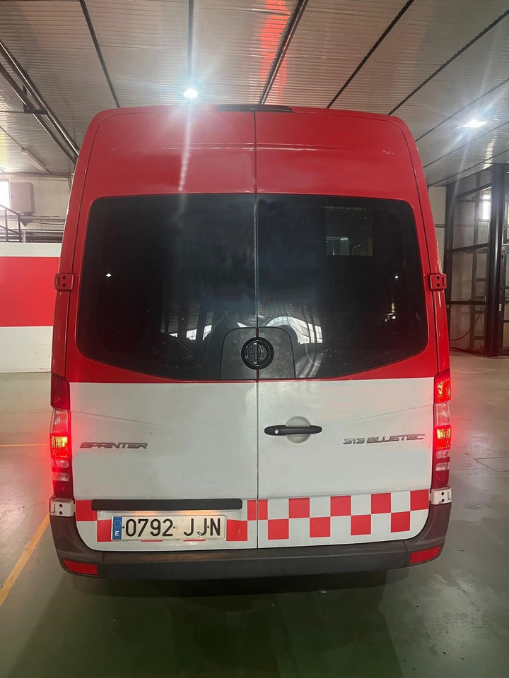MERCEDES BENZ AMBULANCE FOR REDUCED MOBILITY PERSONS Sprinter 313 CDI(15 units) - Ambulância: foto 2 MERCEDES BENZ AMBULANCE FOR REDUCED MOBILITY PERSONS Sprinter 313 CDI(15 units) - Ambulância: foto 2