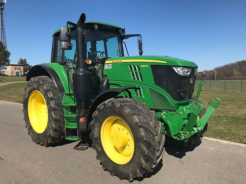 John Deere 6195 M - Trator: foto 1 John Deere 6195 M - Trator: foto 1