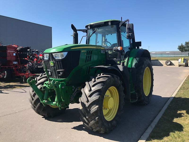 John Deere 6195 M - Trator: foto 2 John Deere 6195 M - Trator: foto 2