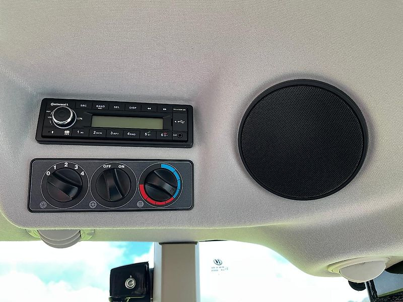 Trator novo Massey Ferguson MF 4708 M: foto 8 Trator novo Massey Ferguson MF 4708 M: foto 8