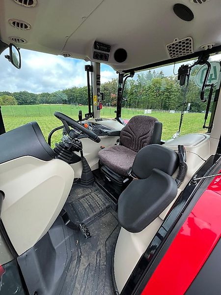 Trator novo Massey Ferguson MF 4708 M: foto 7 Trator novo Massey Ferguson MF 4708 M: foto 7