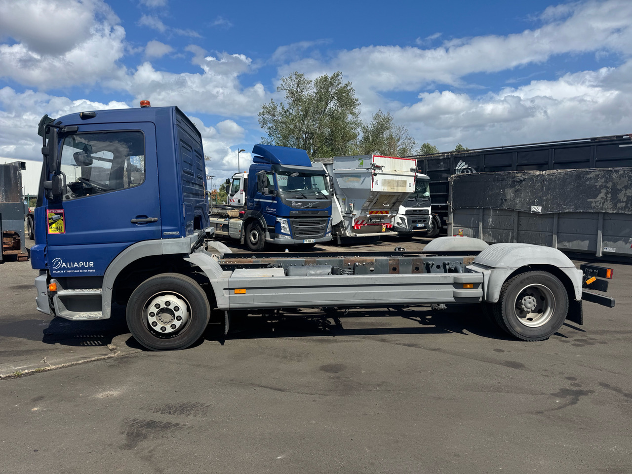 MERCEDES-BENZ atégo - Camião chassi: foto 4 MERCEDES-BENZ atégo - Camião chassi: foto 4