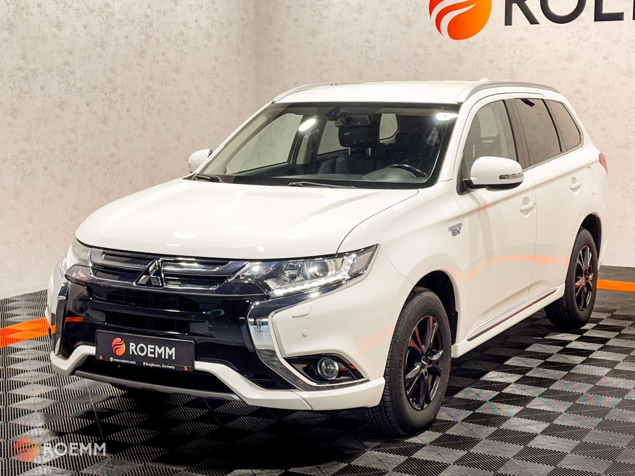 Mitsubishi Outlander PHEV Basis 4WD*GARANTIE*Touchscreen* - SUV: foto 3 Mitsubishi Outlander PHEV Basis 4WD*GARANTIE*Touchscreen* - SUV: foto 3