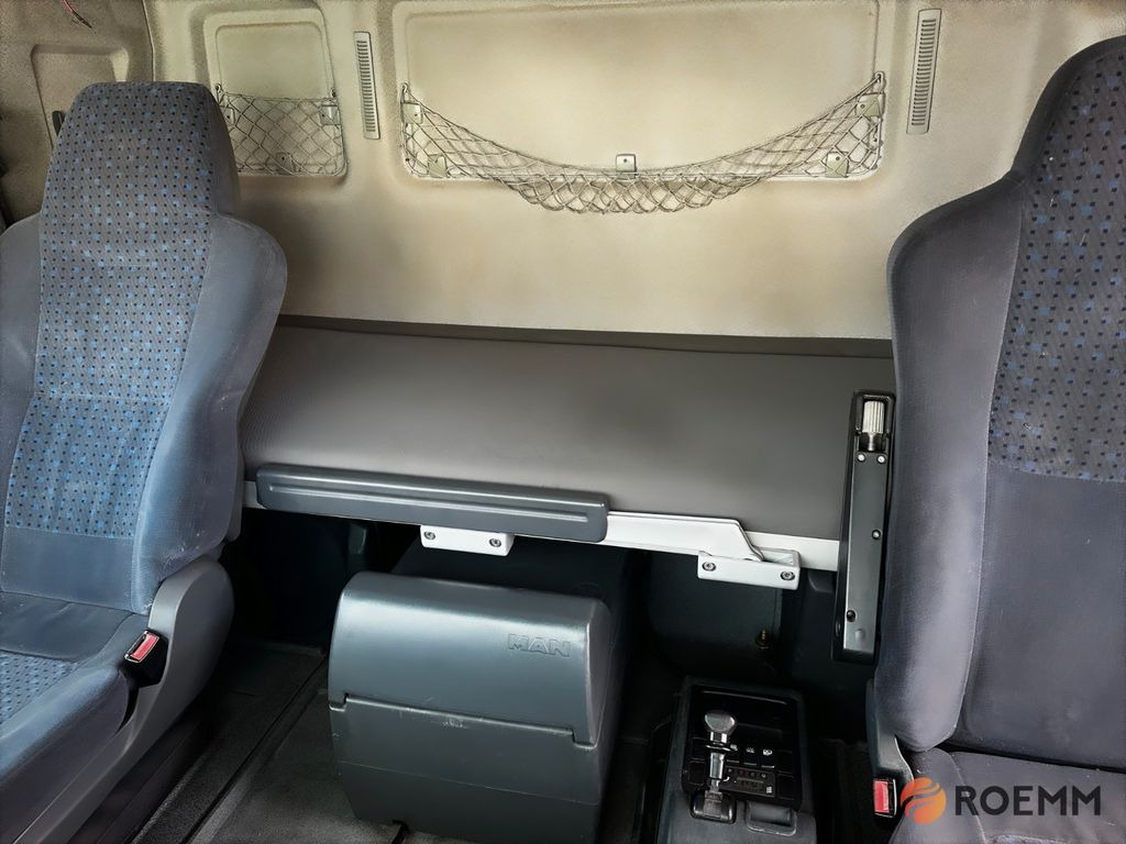 Tractor MAN TGA 18.400 BLS * TOP Zustand * MAN TGA 18.400 BLS * TOP Zustand *: foto 17 Tractor MAN TGA 18.400 BLS * TOP Zustand * MAN TGA 18.400 BLS * TOP Zustand *: foto 17