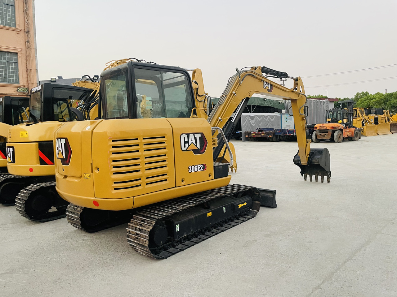 Caterpillar 306 Used Excavator CAT306E 6 Ton Komatsu PC56 Doosan DX60 Hyundai 60 Sany SY60 Kubota KX183 Crawler Excavators on Hot Sale - Escavadora de rastos: foto 1 Caterpillar 306 Used Excavator CAT306E 6 Ton Komatsu PC56 Doosan DX60 Hyundai 60 Sany SY60 Kubota KX183 Crawler Excavators on Hot Sale - Escavadora de rastos: foto 1