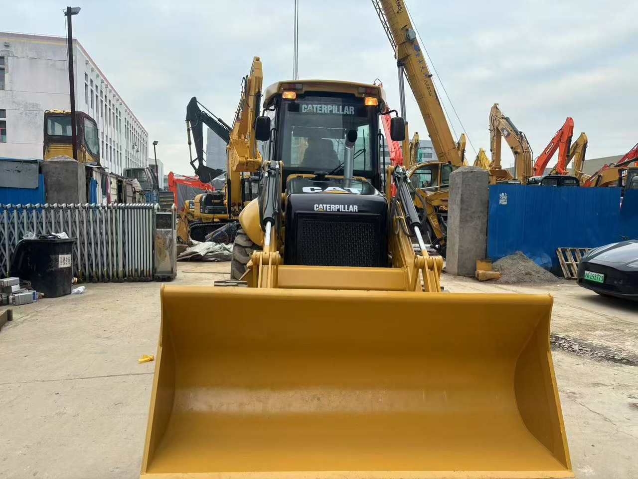 Caterpillar New Or Used CAT 420 Backhoe Loader CAT 420 420F JCB 3CX 4CX Backhoe Loaders in Good Quality - Retroescavadeira: foto 2 Caterpillar New Or Used CAT 420 Backhoe Loader CAT 420 420F JCB 3CX 4CX Backhoe Loaders in Good Quality - Retroescavadeira: foto 2