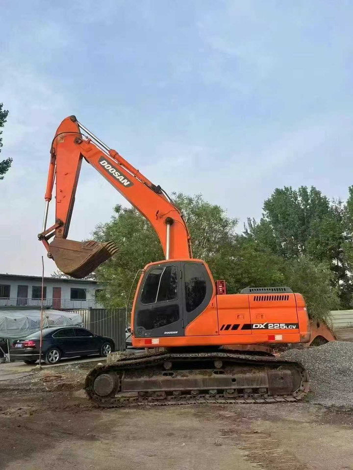 Doosan Used Excavator 225 DX225 DX300 DH150W DX300 DX420 DX520 Second hand Crawler Excavators in Excellent Work Condition - Escavadora de rastos: foto 3 Doosan Used Excavator 225 DX225 DX300 DH150W DX300 DX420 DX520 Second hand Crawler Excavators in Excellent Work Condition - Escavadora de rastos: foto 3
