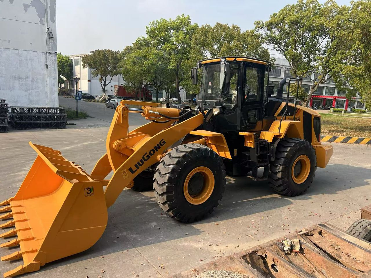 Liugong CLG 856H used wheel loader with cummins engine - Pá carregadora de rodas: foto 3 Liugong CLG 856H used wheel loader with cummins engine - Pá carregadora de rodas: foto 3