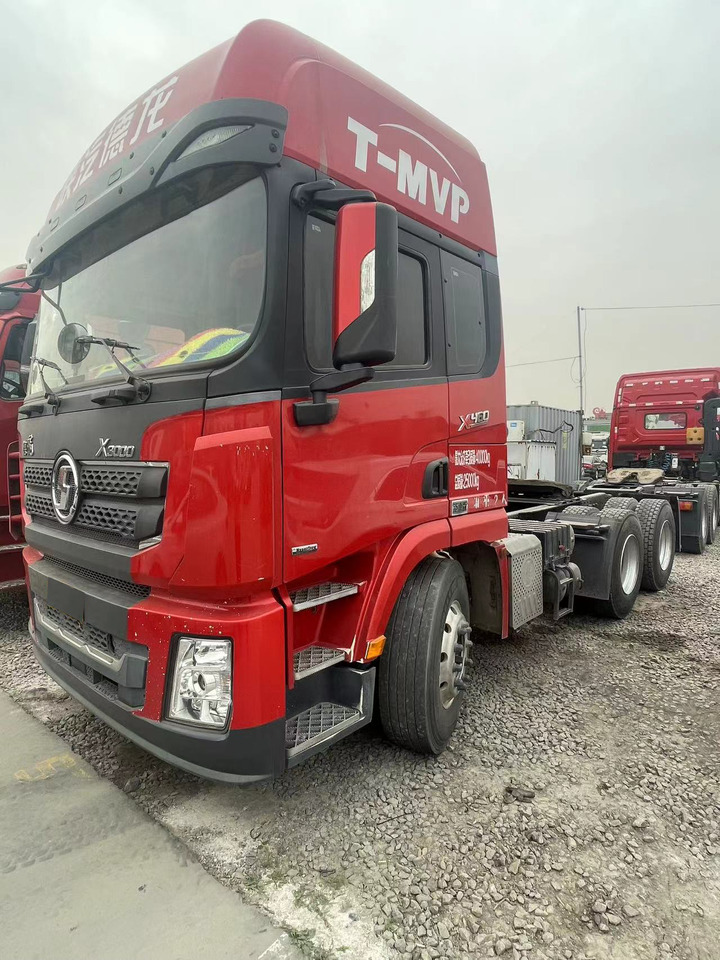 Shacman Slightly Used X3000 X5000 (6*4) Semi Truck Head Tractor Head Tipper Head - Tractor: foto 2 Shacman Slightly Used X3000 X5000 (6*4) Semi Truck Head Tractor Head Tipper Head - Tractor: foto 2