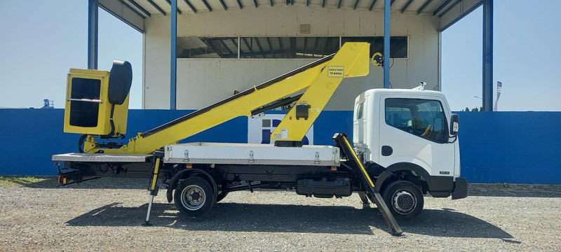 Nissan CABSTAR NT400 MOVEX TLR18 - Camião, Camião grua: foto 2 Nissan CABSTAR NT400 MOVEX TLR18 - Camião, Camião grua: foto 2